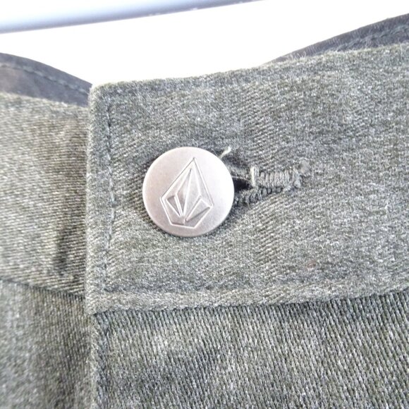Volcom Shorts Men's 29 Vmonty Stretch Charcoal Gray NWT - Picture 2 of 9